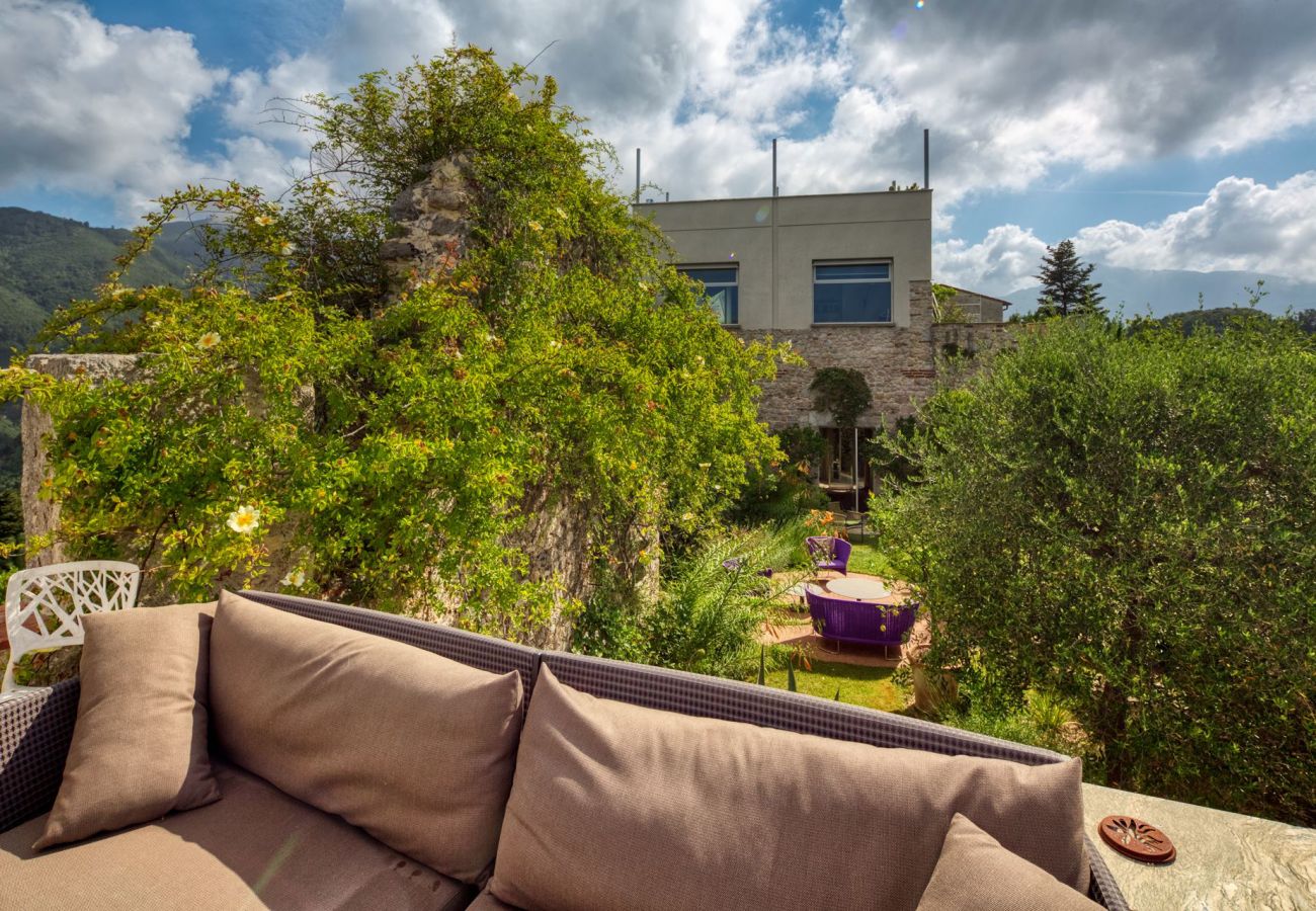 Villa in Camaiore - Villa with heated pool and amazing view, Camaiore