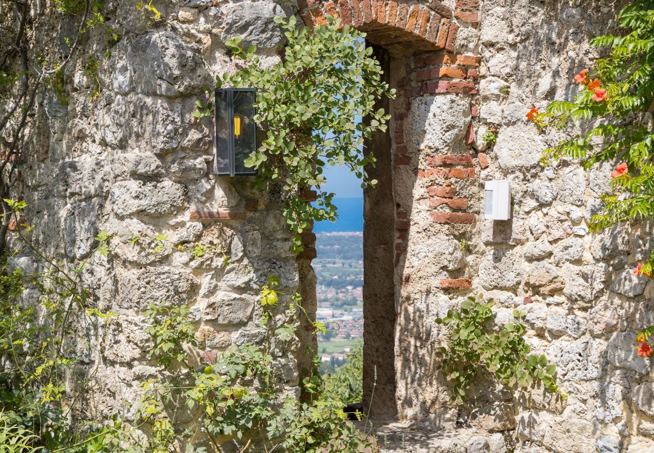 Villa in Camaiore - Villa with heated pool and amazing view, Camaiore