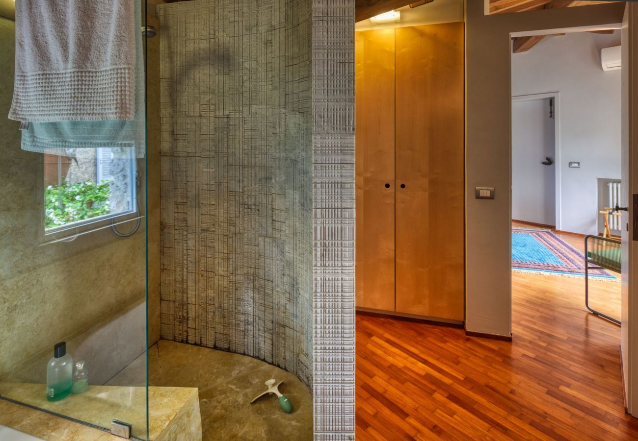 Villa in Camaiore - Villa with heated pool and amazing view, Camaiore