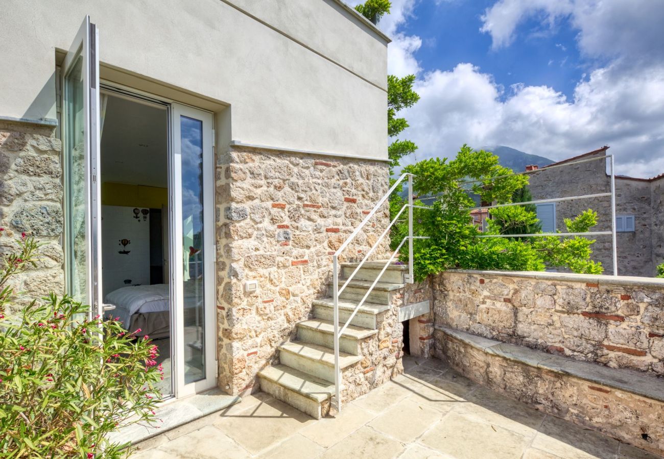 Villa in Camaiore - Villa with heated pool and amazing view, Camaiore