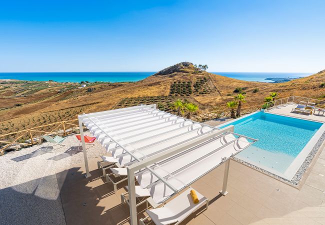 Villa in Montallegro - Luxury villa with pool, sea view, Bovo Marina, Sicily Villa in Montallegro - Luxury villa with pool, sea view, Bovo Marina, Sicily