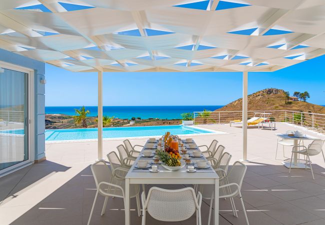 Villa in Montallegro - Luxury villa with pool, sea view, Bovo Marina, Sicily Villa in Montallegro - Luxury villa with pool, sea view, Bovo Marina, Sicily
