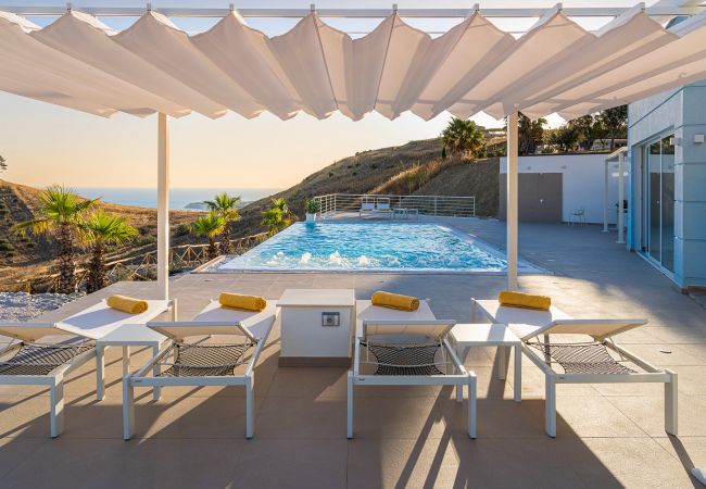 Villa in Montallegro - Luxury villa with pool, sea view, Bovo Marina, Sicily Villa in Montallegro - Luxury villa with pool, sea view, Bovo Marina, Sicily