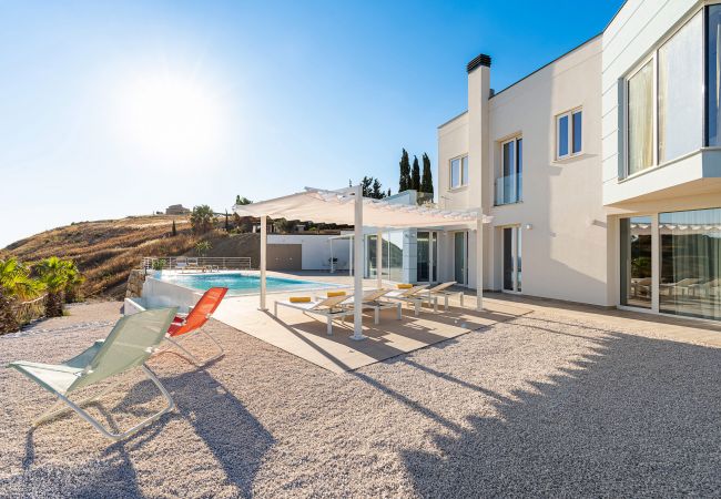 Villa in Montallegro - Luxury villa with pool, sea view, Bovo Marina, Sicily Villa in Montallegro - Luxury villa with pool, sea view, Bovo Marina, Sicily