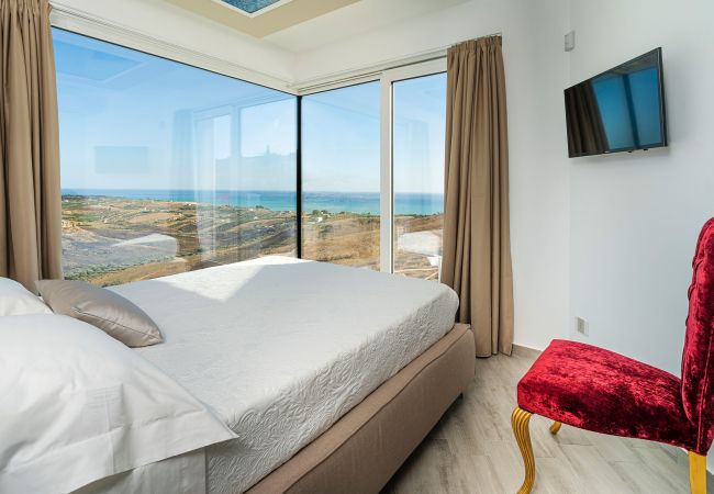 Villa in Montallegro - Luxury villa with pool, sea view, Bovo Marina, Sicily Villa in Montallegro - Luxury villa with pool, sea view, Bovo Marina, Sicily