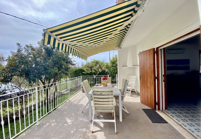 Villa in Sperlonga - Villa surrounded by greenery 200 meters from the sea