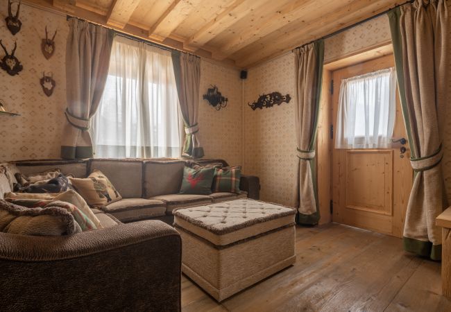 Apartment in Cortina d´Ampezzo - Cortina Deluxe Chalet R&R Apartment in Cortina d´Ampezzo - Cortina Deluxe Chalet R&R