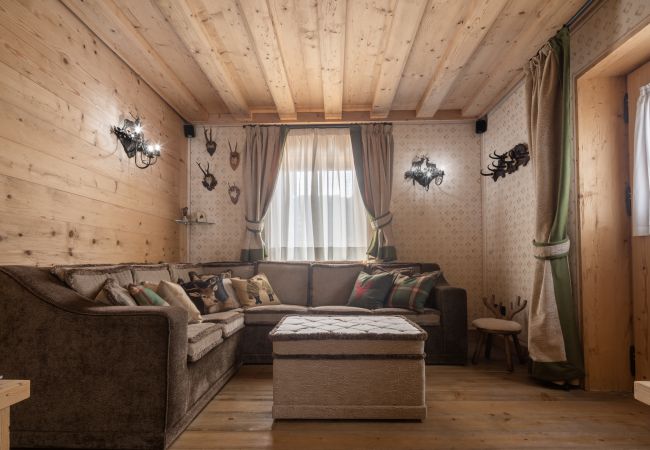 Apartment in Cortina d´Ampezzo - Cortina Deluxe Chalet R&R Apartment in Cortina d´Ampezzo - Cortina Deluxe Chalet R&R