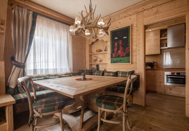 Apartment in Cortina d´Ampezzo - Cortina Deluxe Chalet R&R
