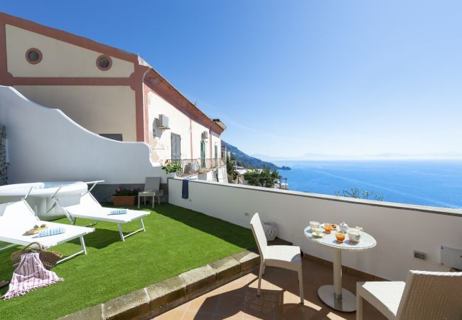 House in Praiano - Casa Terry - Lovely apartment with sea view House in Praiano - Casa Terry - Lovely apartment with sea view
