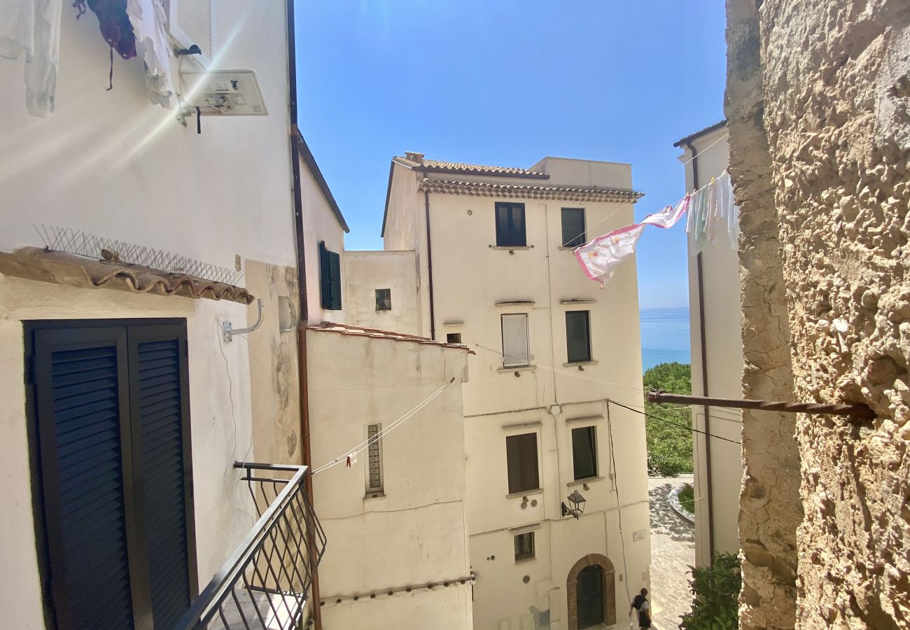 Apartment in Sperlonga - Earth / Sky in the alleys of Sperlonga