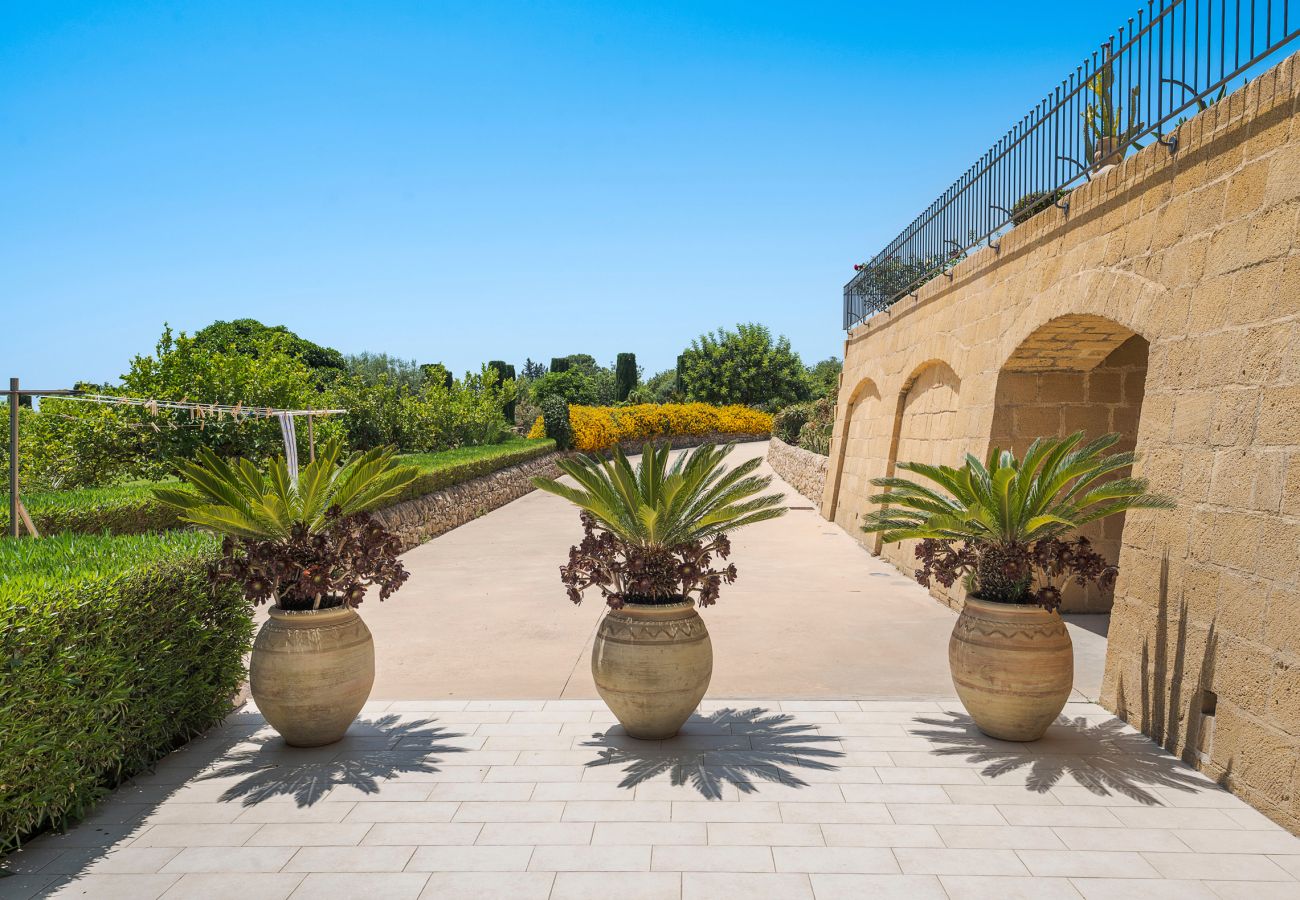 Villa in Noto - Splendid villa with pool near Noto - DiCasaInSIcilia