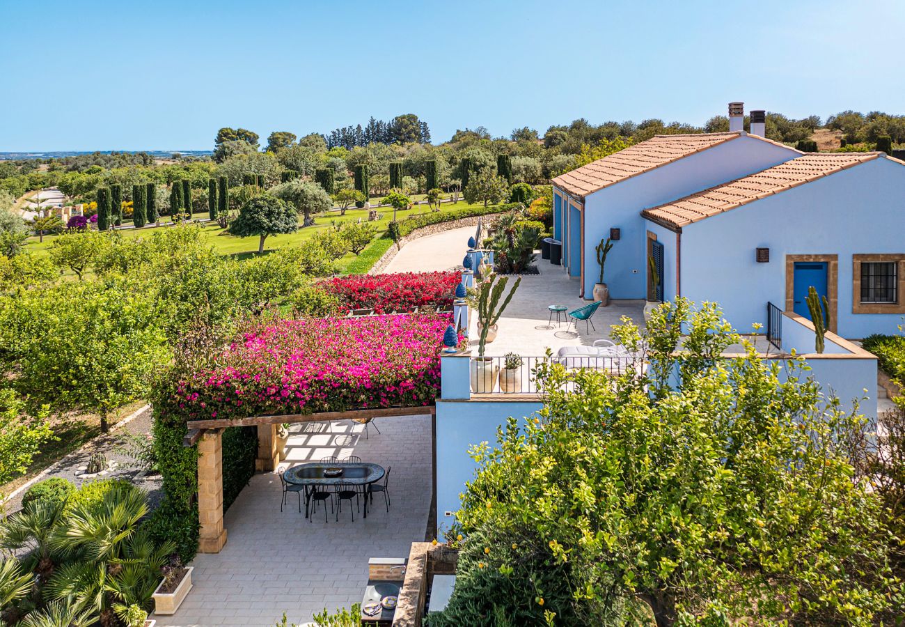 Villa in Noto - Splendid villa with pool near Noto - DiCasaInSIcilia