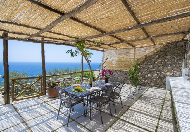 House in Praiano - Casa Il Riccio - House with garden and breathtaking view House in Praiano - Casa Il Riccio - House with garden and breathtaking view