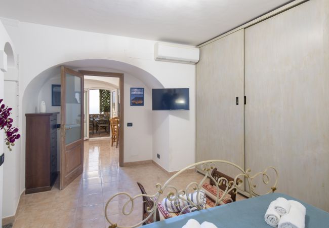 House in Praiano - Casa Il Riccio - House with garden and breathtaking view House in Praiano - Casa Il Riccio - House with garden and breathtaking view