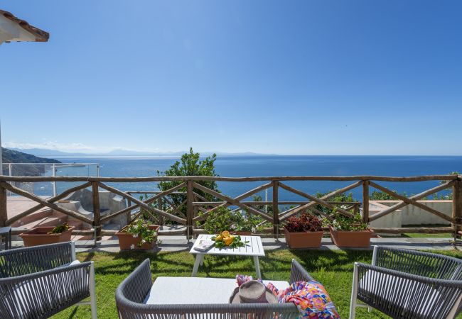 House in Praiano - Villa Euriclea - Mediterranean elegance in the heart of Praiano House in Praiano - Villa Euriclea - Mediterranean elegance in the heart of Praiano