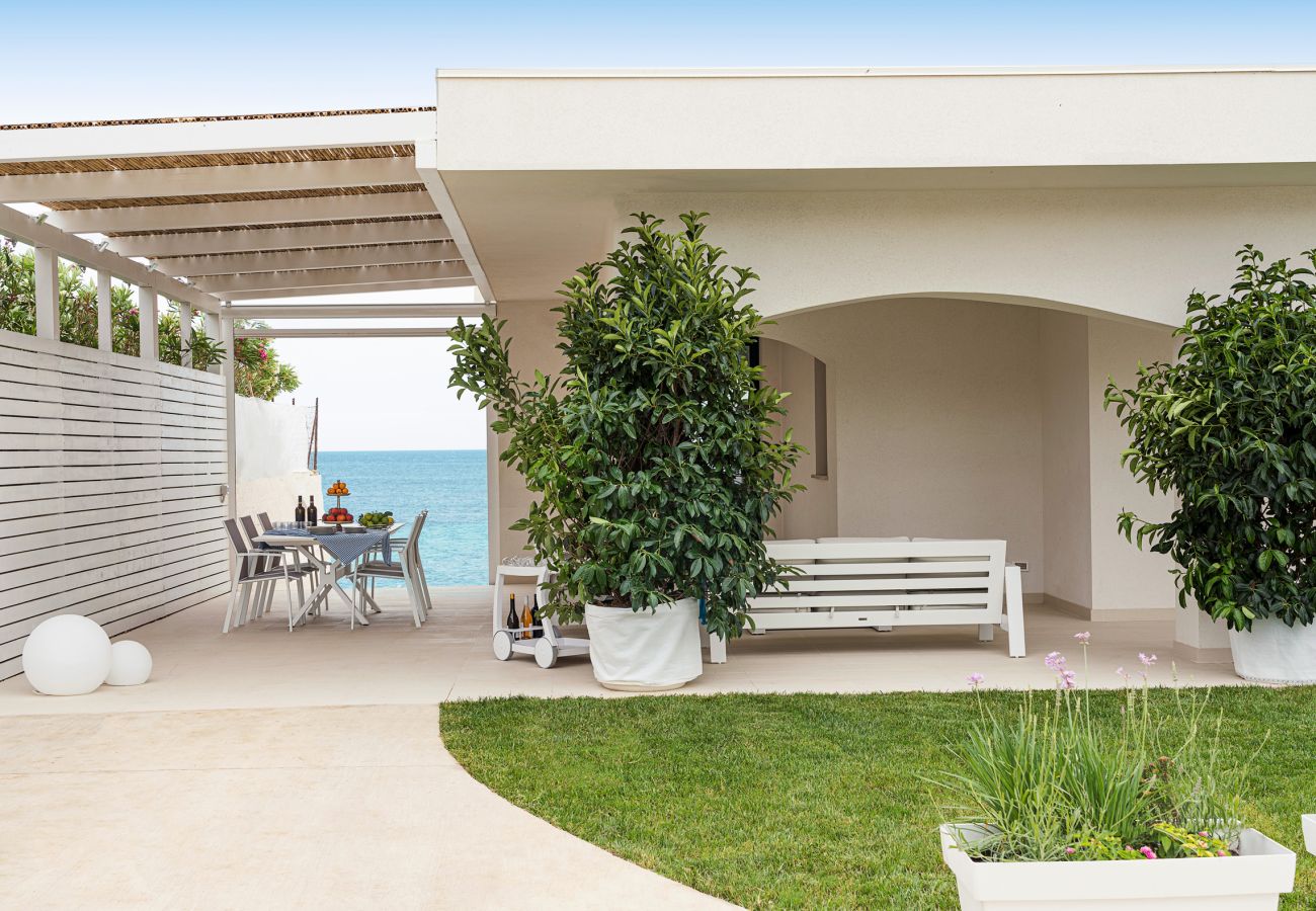 Villa in Noto - Villa with jacuzzi and sea view in Lido di Noto, Sicily