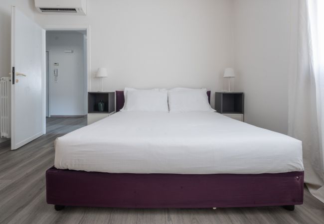 Apartment in Santa Croce - Bright Apartment on Venetian Roofs R&R Apartment in Santa Croce - Bright Apartment on Venetian Roofs R&R