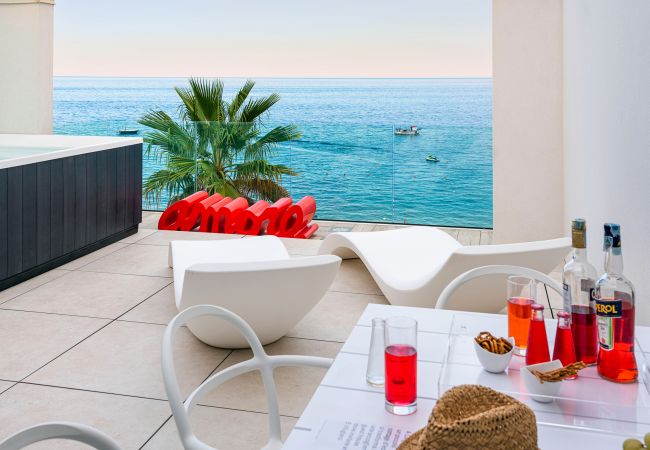 Apartment in Letojanni - Seafront terrace with Jacuzzi in Letojanni, Sicily