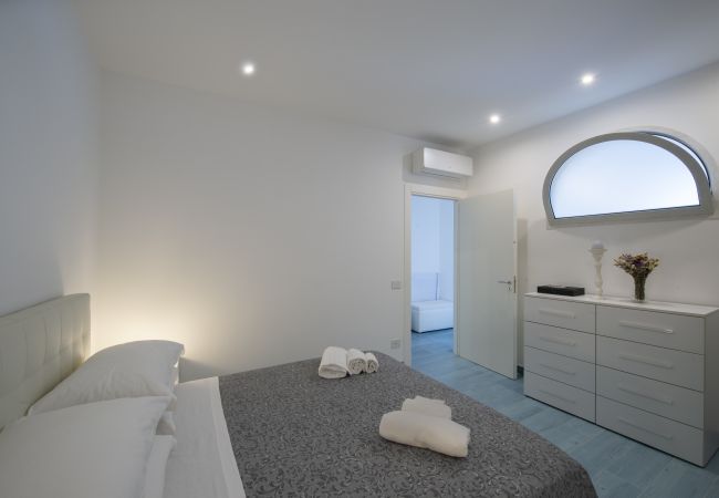 Villa in Praiano - Villa Ecuba - Villa for groups in a strategic position Villa in Praiano - Villa Ecuba - Villa for groups in a strategic position