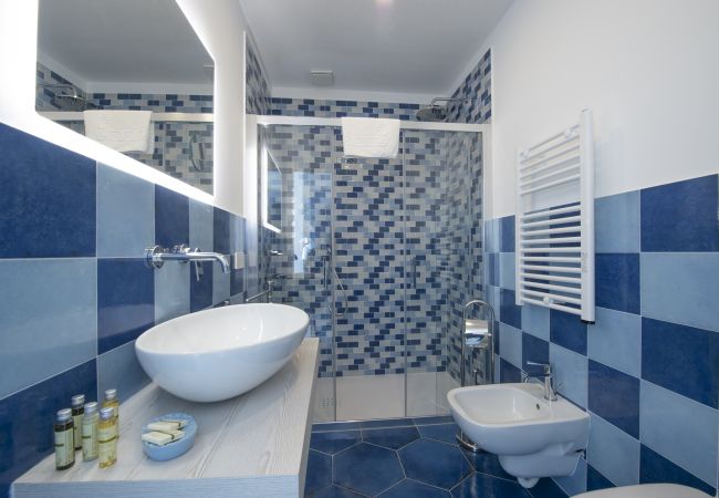 Villa in Praiano - Villa Ecuba - Villa for groups in a strategic position Villa in Praiano - Villa Ecuba - Villa for groups in a strategic position