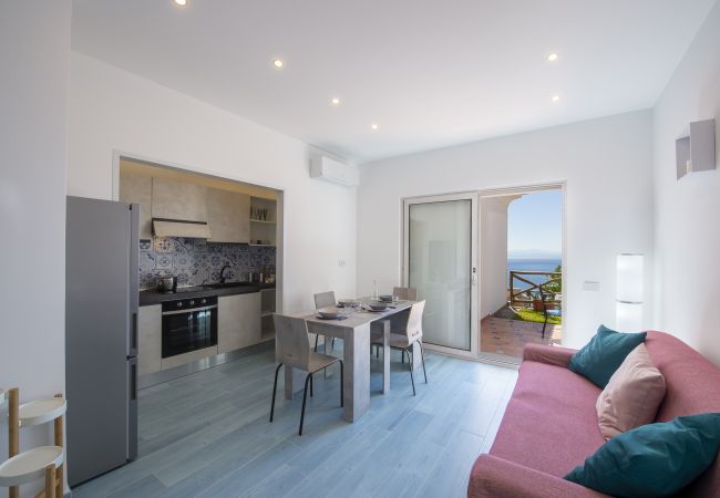 Villa in Praiano - Villa Ecuba - Villa for groups in a strategic position Villa in Praiano - Villa Ecuba - Villa for groups in a strategic position