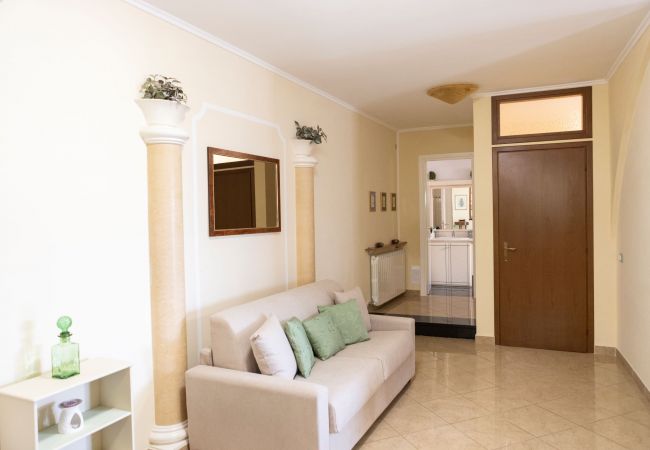 Apartment in Terracina - Apartment with sea view garden