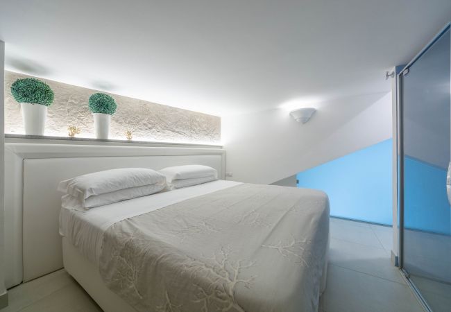 Villa in Maiori - Luxury Villa Vittoria- Villa with garden, swimming pool and jacuzzi overlooking the sea Villa in Maiori - Luxury Villa Vittoria- Villa with garden, swimming pool and jacuzzi overlooking the sea