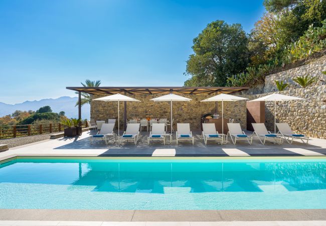 Villa in Savoca - Luxury villa with pool few km away from Taormina Villa in Savoca - Luxury villa with pool few km away from Taormina