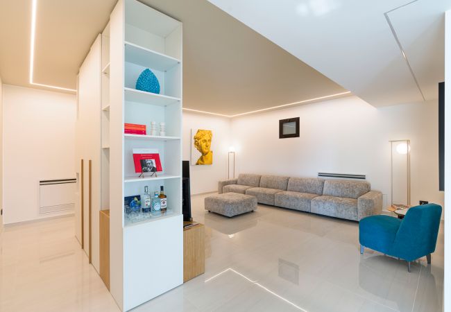 Villa in Savoca - Luxury villa with pool few km away from Taormina Villa in Savoca - Luxury villa with pool few km away from Taormina