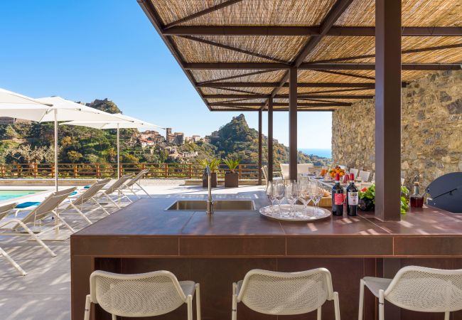 Villa in Savoca - Luxury villa with pool few km away from Taormina Villa in Savoca - Luxury villa with pool few km away from Taormina