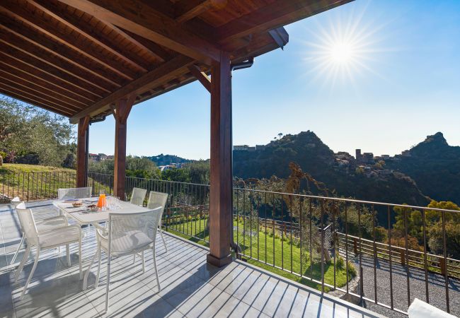 Villa in Savoca - Luxury villa with pool few km away from Taormina Villa in Savoca - Luxury villa with pool few km away from Taormina