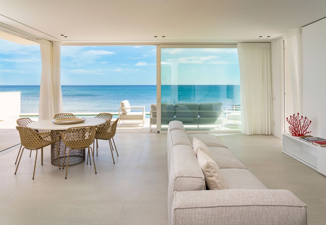 Villa in Noto - Luxury sea front villa with pool, Lido di Noto, Sicily