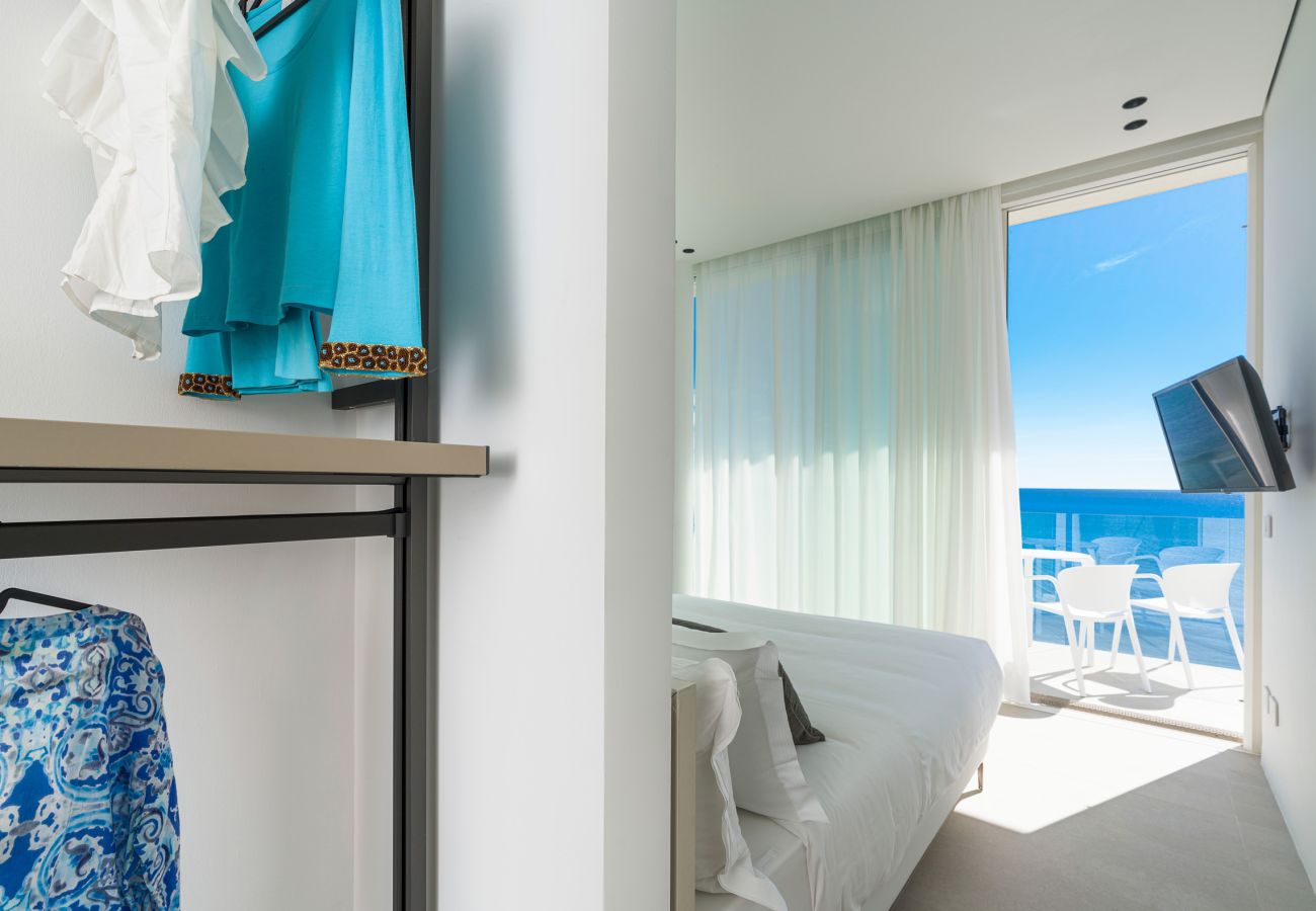 Villa in Noto - Luxury sea front villa with pool, Lido di Noto, Sicily