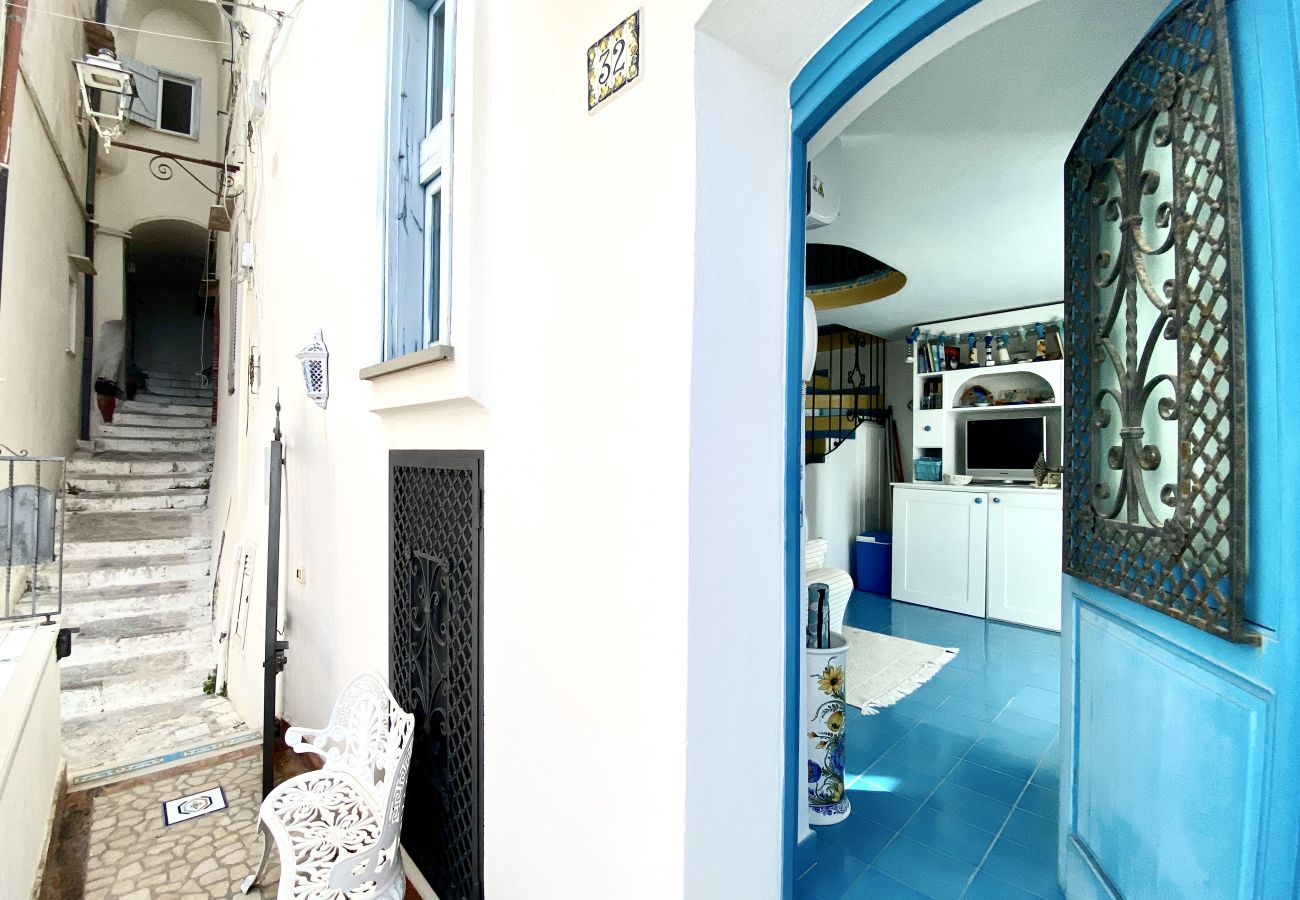 Apartment in Sperlonga - Nice apartment with stunning views