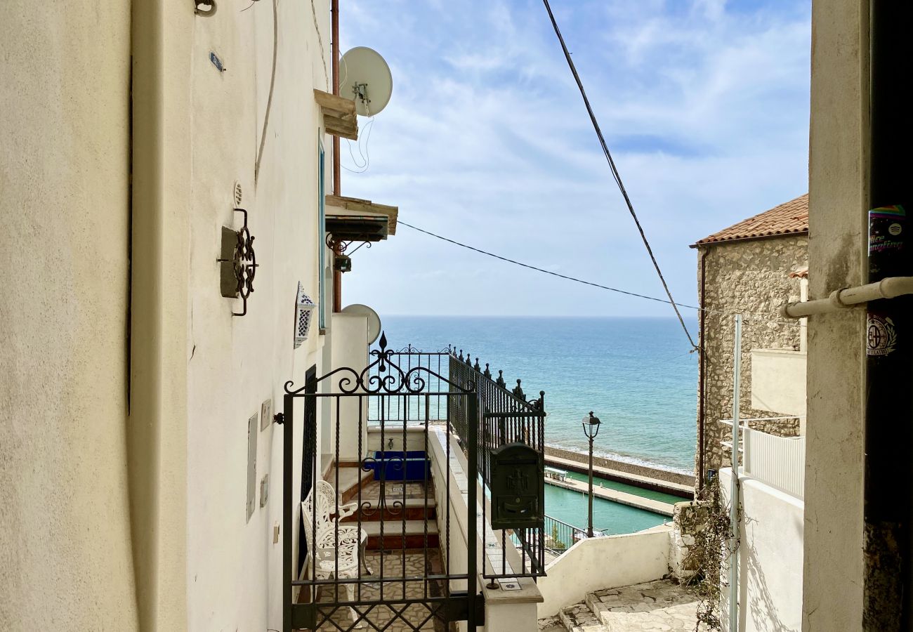 Apartment in Sperlonga - Nice apartment with stunning views
