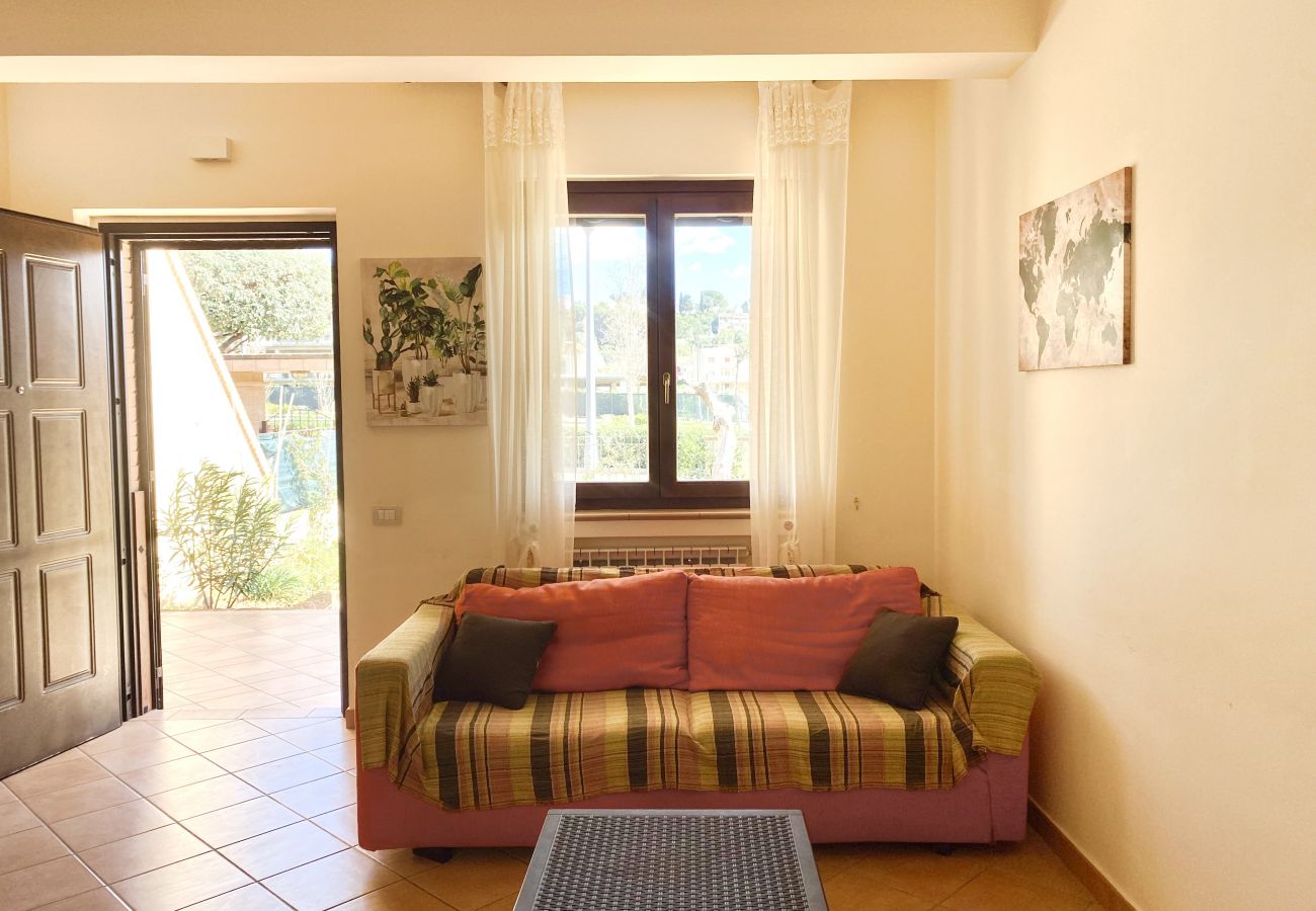 Villa in Sperlonga - Villa with garden and parking space