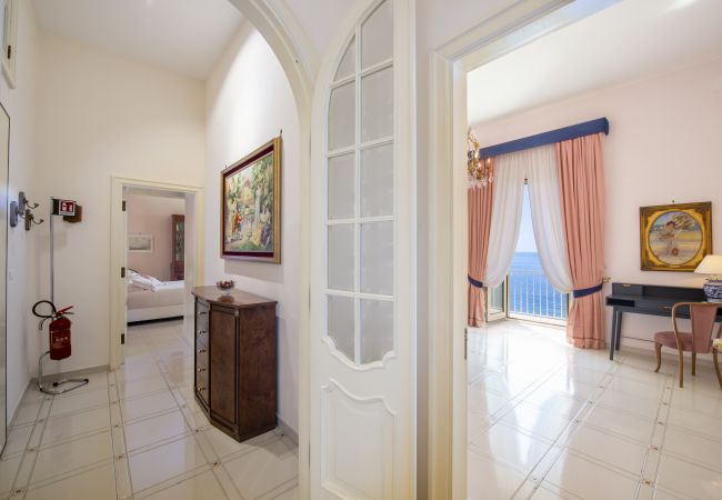Villa in Ravello - Villa Arte- Luxurious Villa in Ravello Villa in Ravello - Villa Arte- Luxurious Villa in Ravello