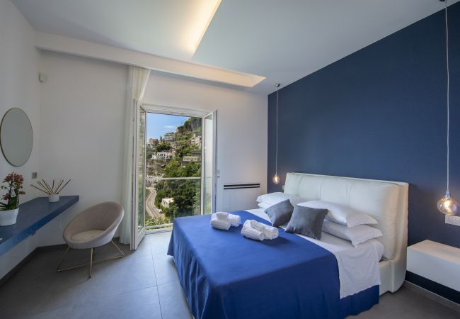 Villa in Amalfi - Villa Donna Rachele - Sea view Jacuzzi and Free Parking Villa in Amalfi - Villa Donna Rachele - Sea view Jacuzzi and Free Parking