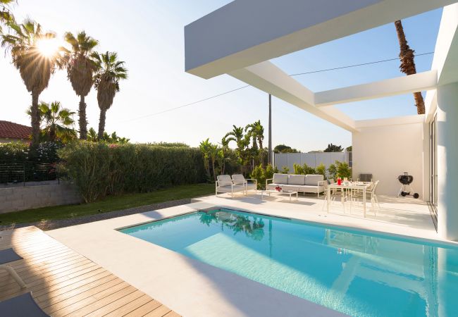 Villa in Siracusa - Pool villa few steps from the sea, Siracusa Villa in Siracusa - Pool villa few steps from the sea, Siracusa