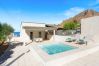 Apartment in Custonaci - Apartment with small pool and sea 50 meters away