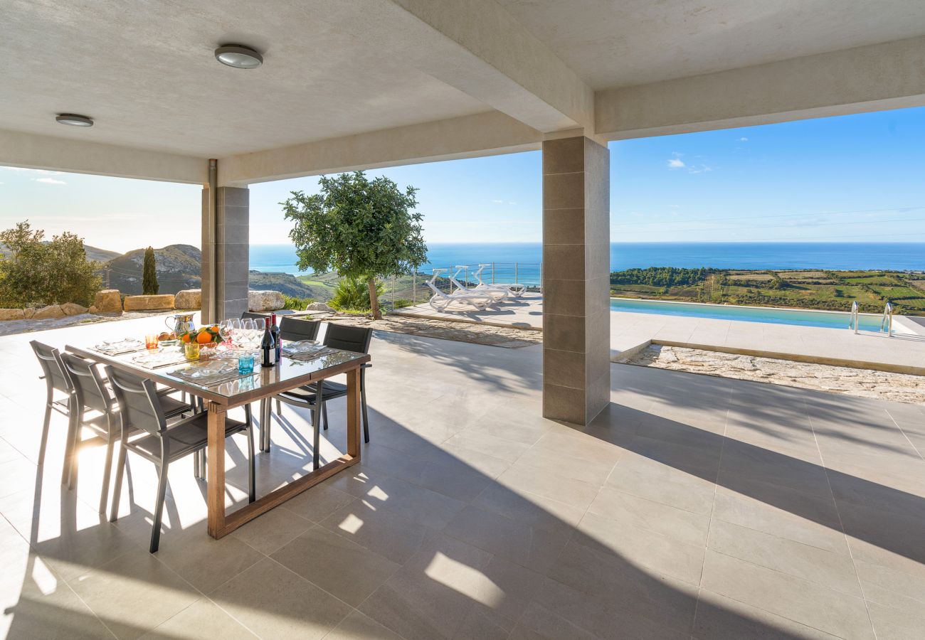 Villa in Siculiana - Great villa with pool and sea view