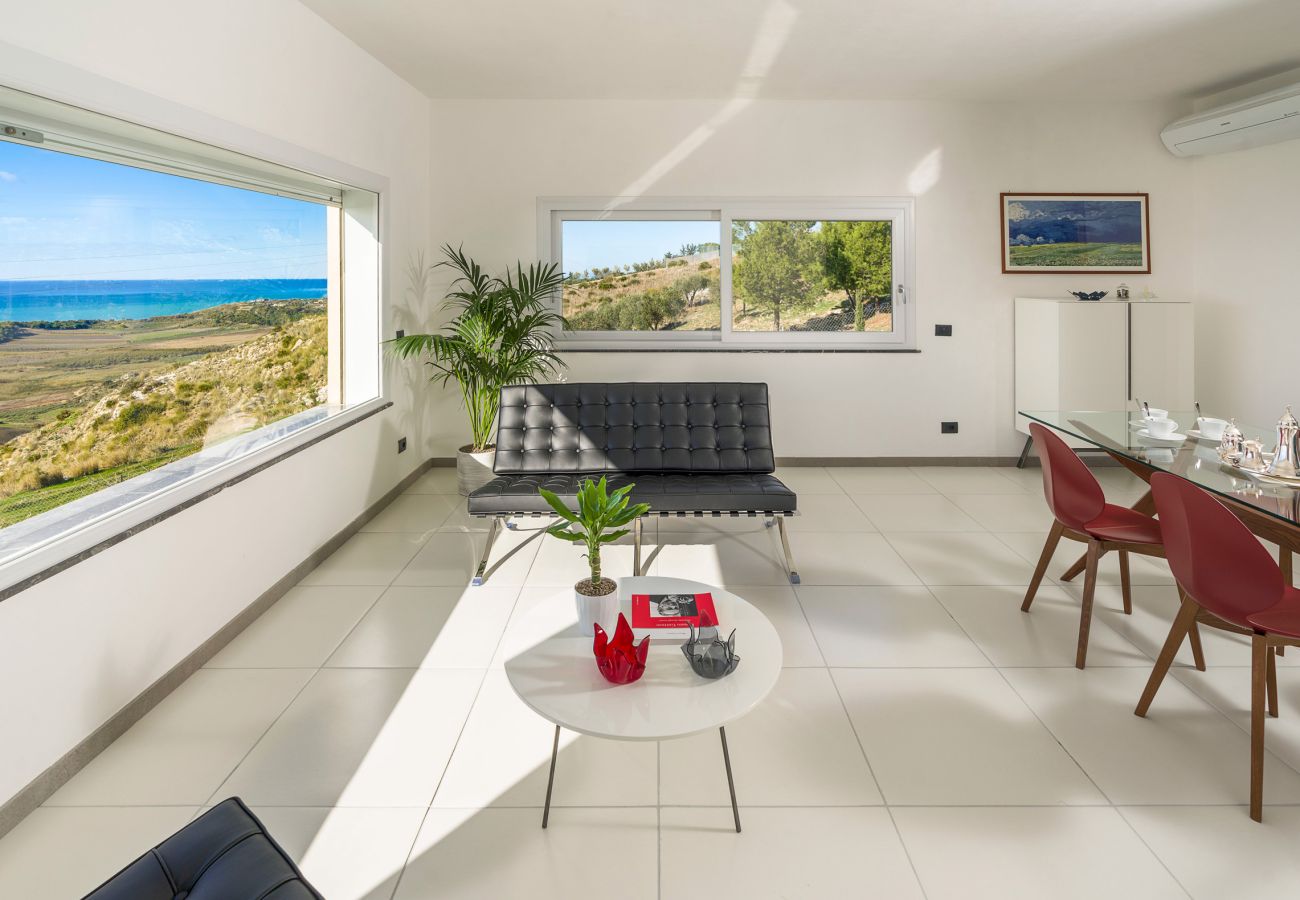 Villa in Siculiana - Great villa with pool and sea view