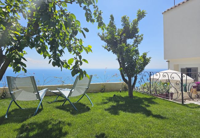 House in Praiano - Villa Grà - Enchanting Villa overlooking the Sea House in Praiano - Villa Grà - Enchanting Villa overlooking the Sea