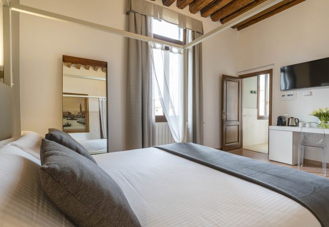 Rent by room in Venezia - San Leonardo 1 Rent by room in Venezia - San Leonardo 1