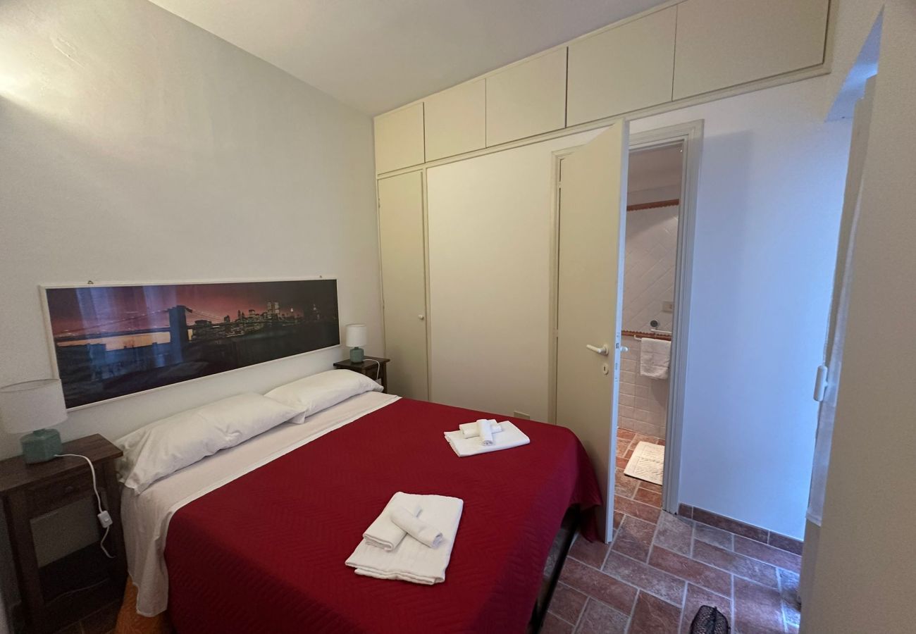 Apartment in Sperlonga - Charming historic alley home – holidaycasa tony