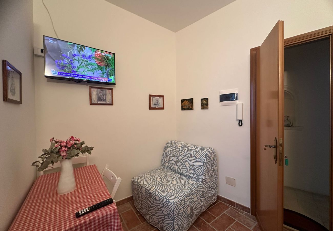 Apartment in Sperlonga - Charming historic alley home – holidaycasa tony