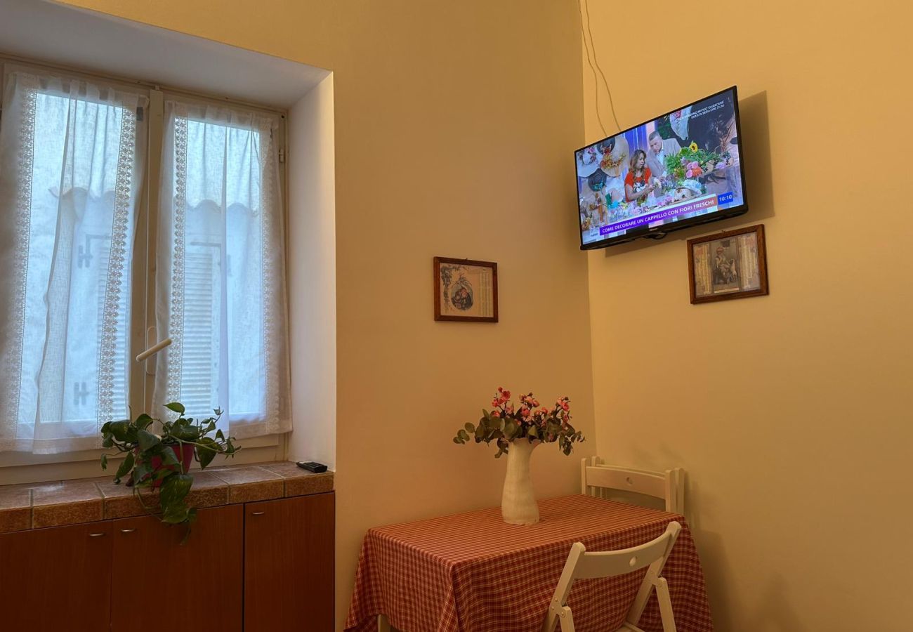 Apartment in Sperlonga - Charming historic alley home – holidaycasa tony