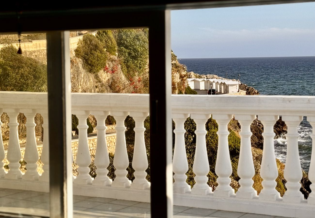 Apartment in Sperlonga - Seaside Penthouse – A View of Elegance