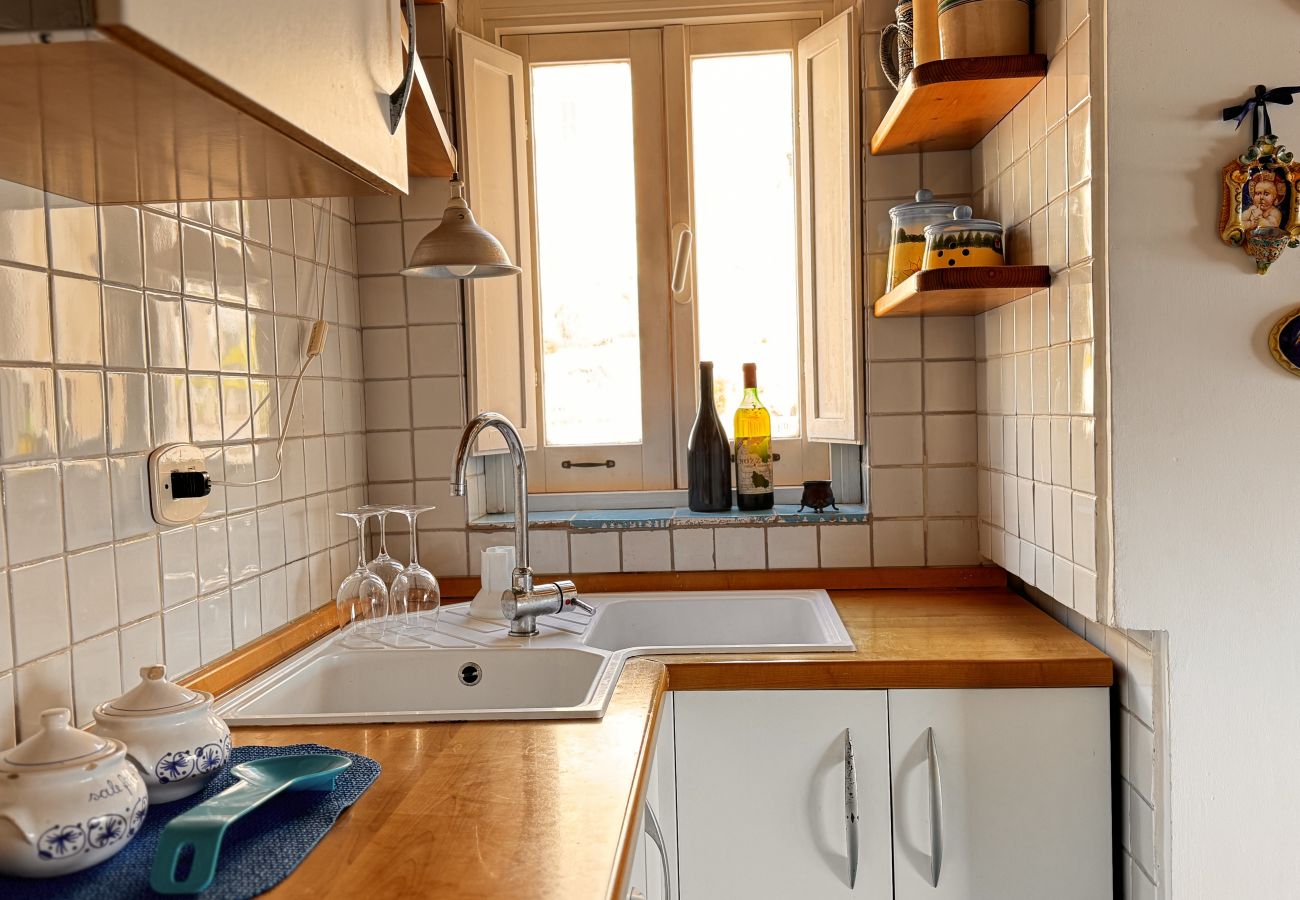 Apartment in Sperlonga - Seaside Penthouse – A View of Elegance